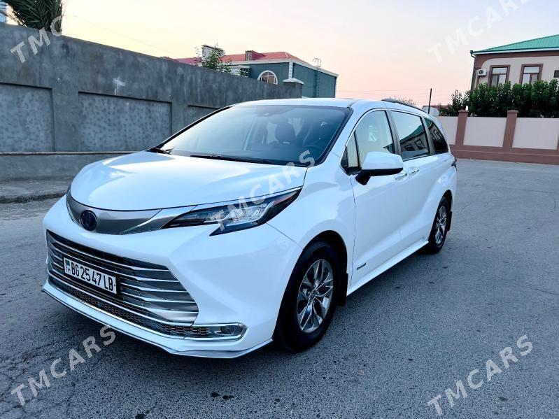Toyota Sienna 2022 - 470 000 TMT - Туркменабат - img 2