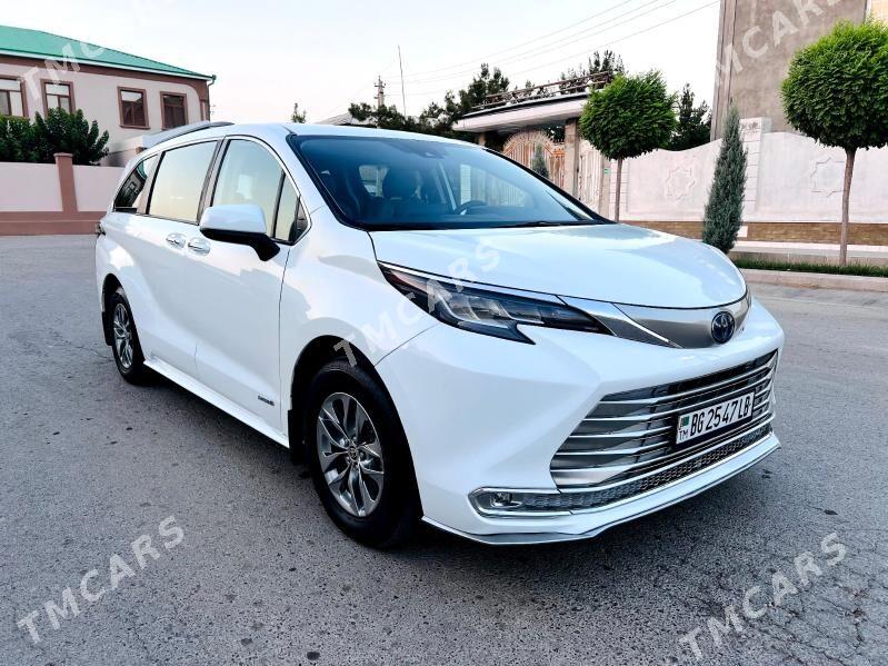 Toyota Sienna 2022 - 470 000 TMT - Туркменабат - img 3
