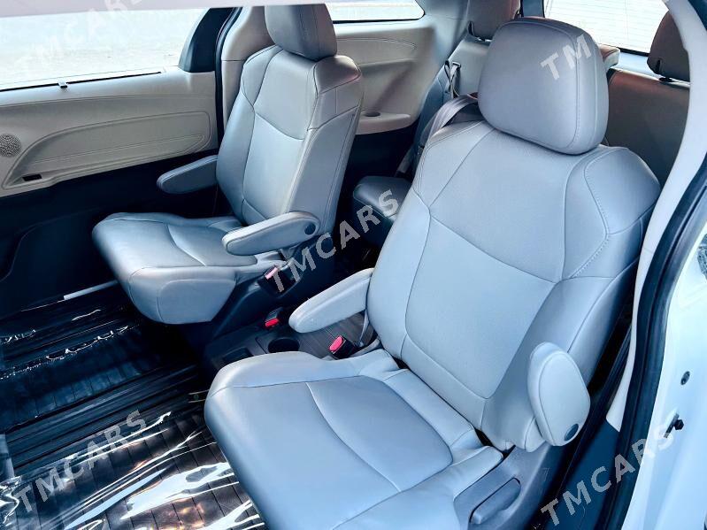 Toyota Sienna 2022 - 470 000 TMT - Туркменабат - img 7