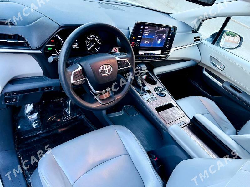 Toyota Sienna 2022 - 470 000 TMT - Туркменабат - img 8