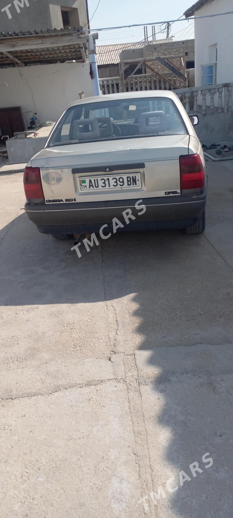 Opel Omega 1989 - 15 000 TMT - Balkanabat - img 6