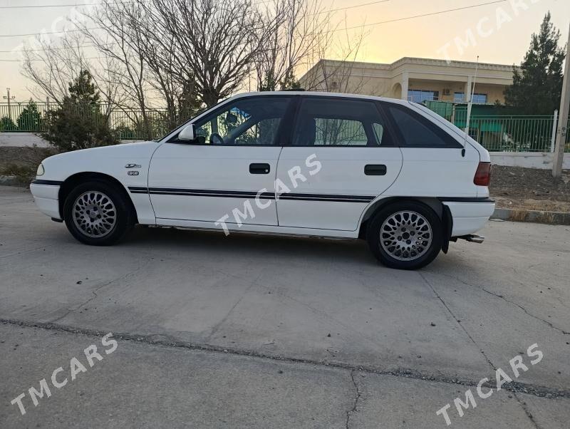 Opel Astra 1993 - 70 000 TMT - Гызыларбат - img 2