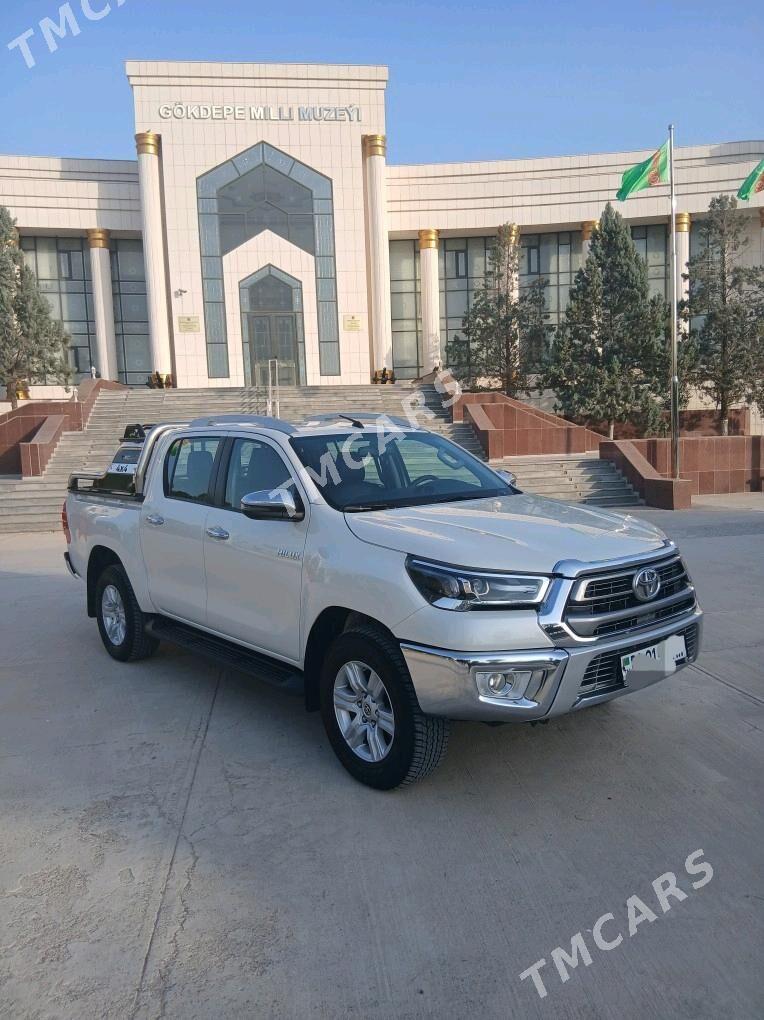 Toyota Hilux 2021 - 535 000 TMT - Гёкдепе - img 4