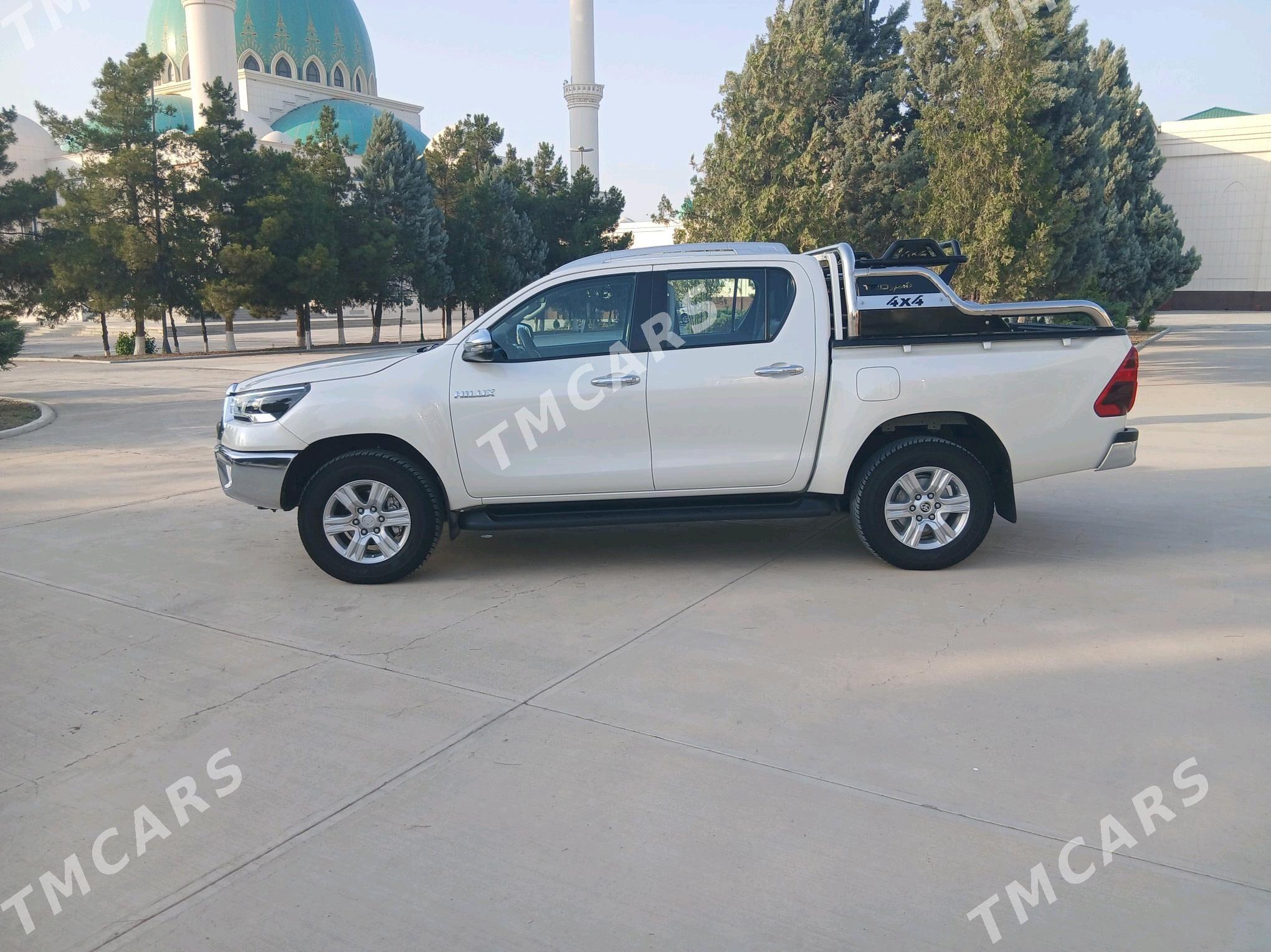Toyota Hilux 2021 - 535 000 TMT - Гёкдепе - img 5