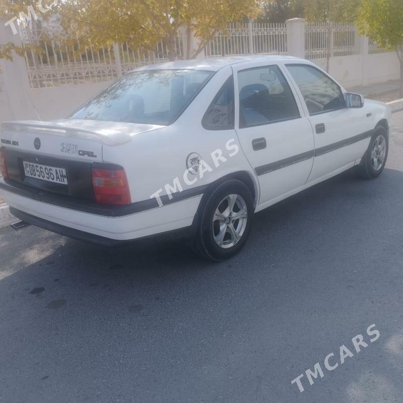 Opel Vectra 1989 - 38 000 TMT - Кëши - img 3