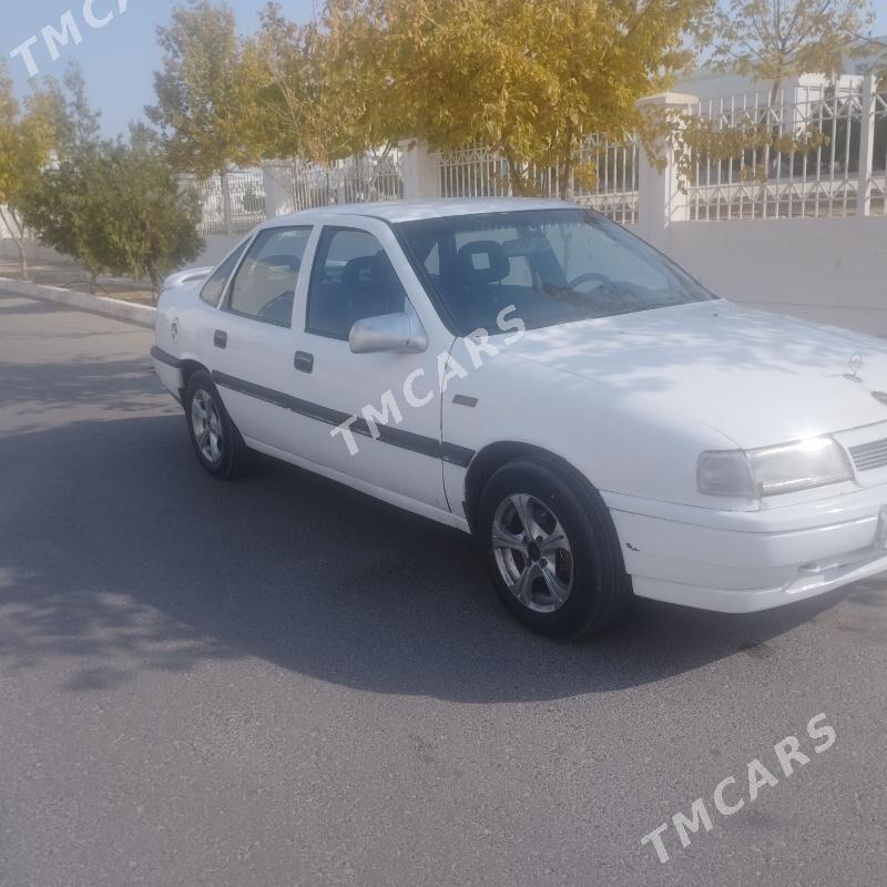 Opel Vectra 1989 - 38 000 TMT - Кëши - img 6