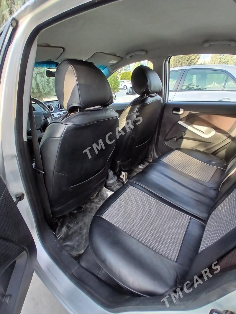 Ford Figo 2011 - 95 000 TMT - Ашхабад - img 4