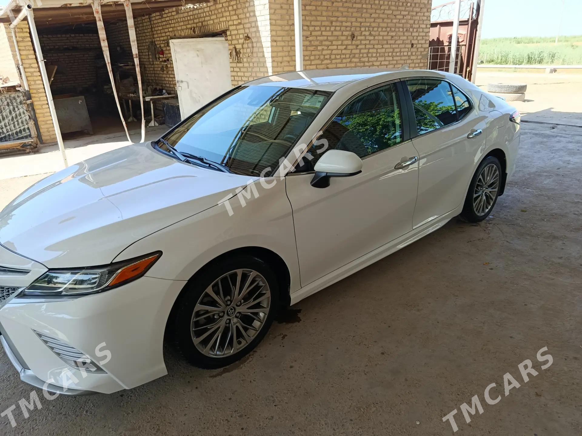 Toyota Camry 2020 - 300 000 TMT - Мары - img 2