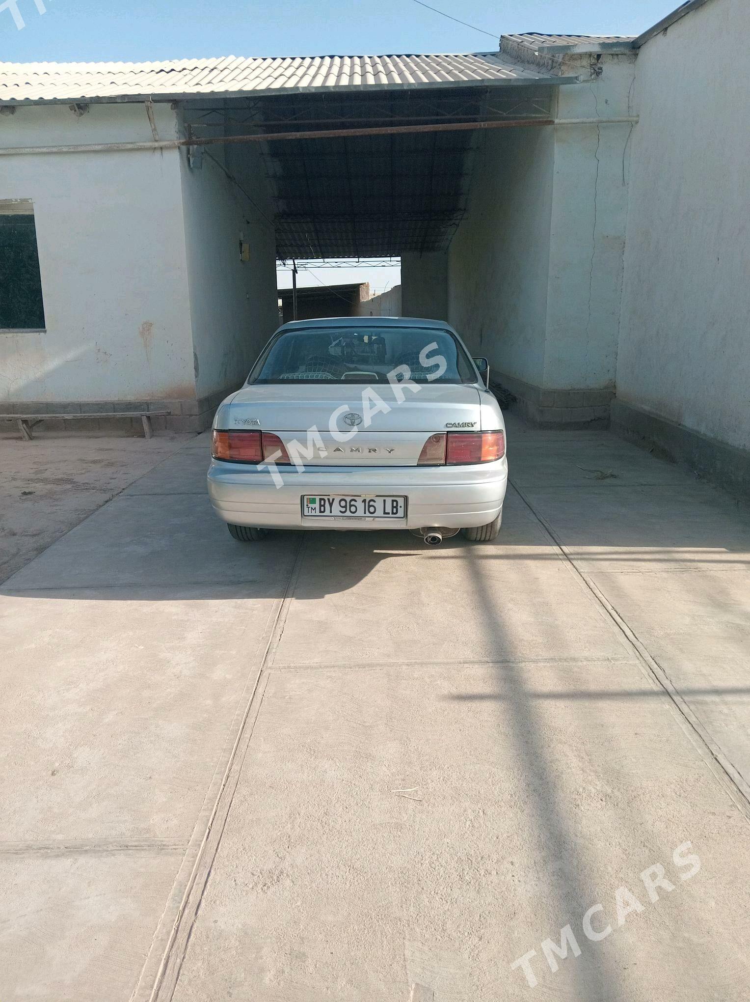 Toyota Camry 1993 - 66 000 TMT - Halaç - img 2