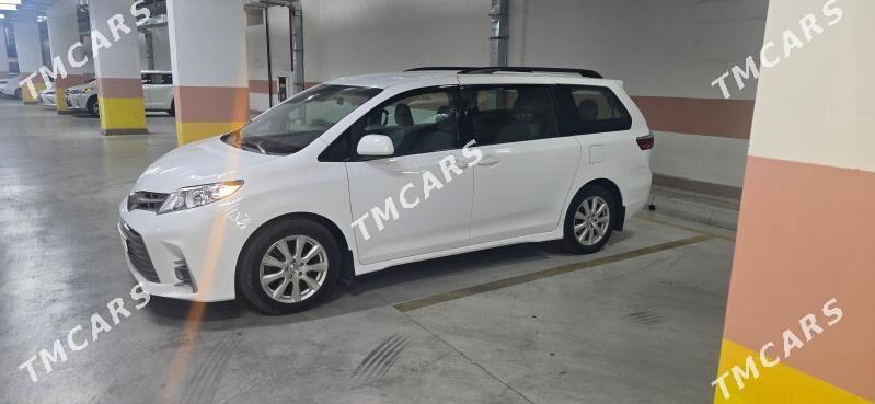 Toyota Sienna 2018 - 450 000 TMT - Ашхабад - img 8
