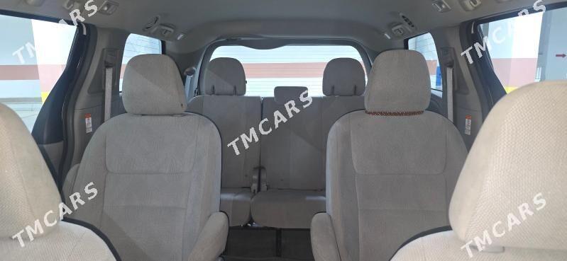 Toyota Sienna 2018 - 450 000 TMT - Ашхабад - img 6