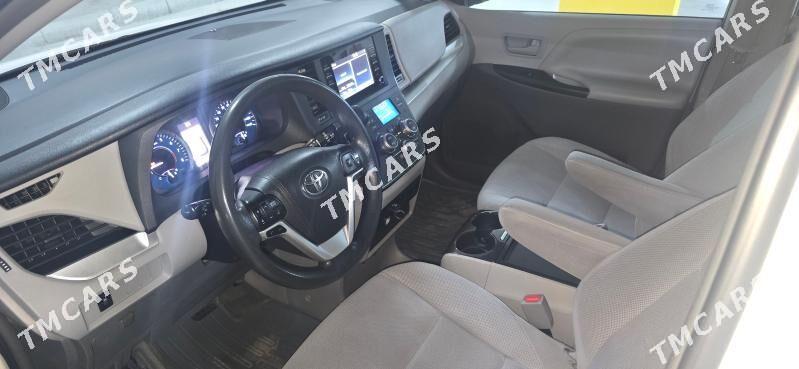 Toyota Sienna 2018 - 450 000 TMT - Ашхабад - img 4