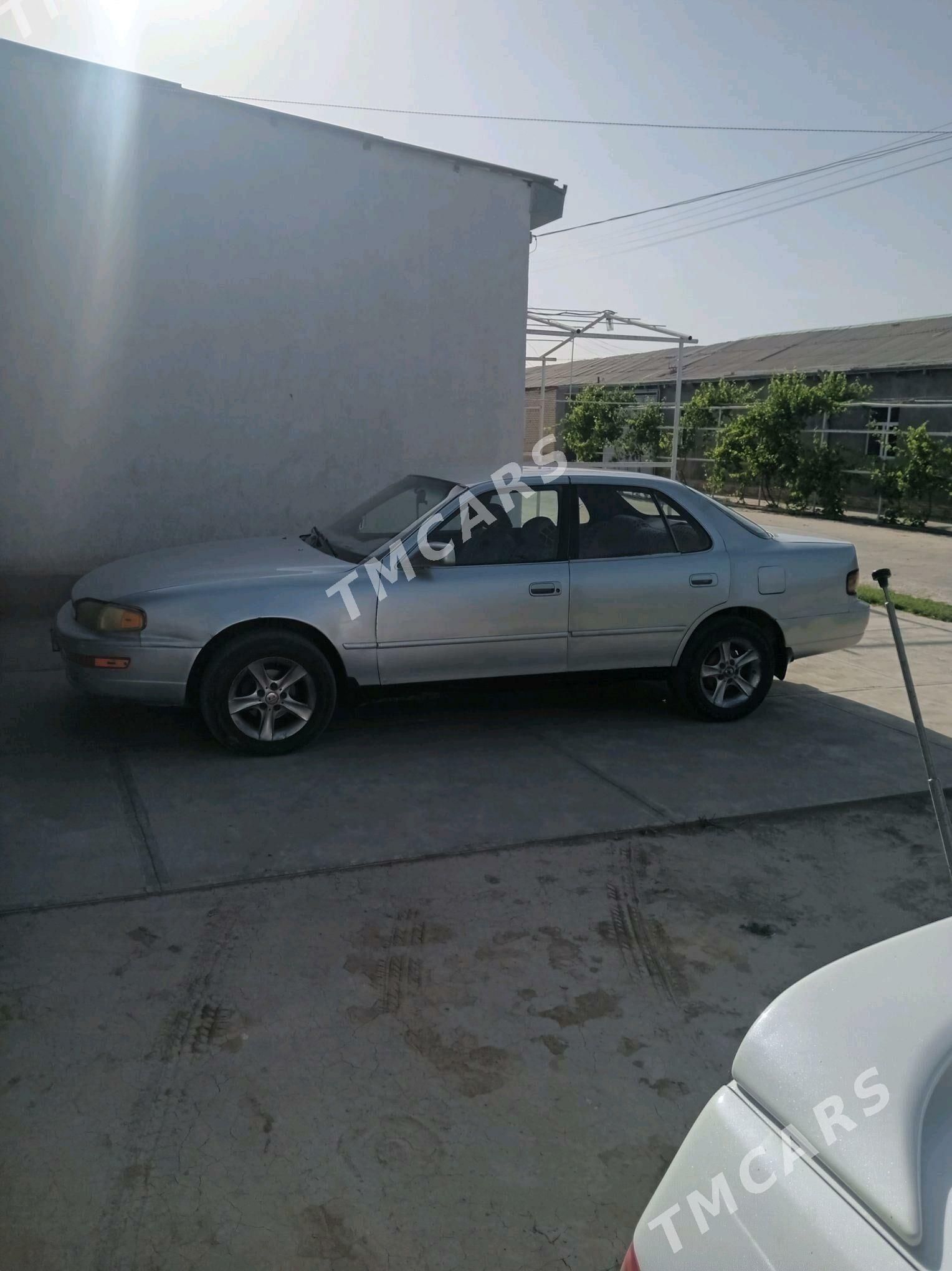 Toyota Camry 1993 - 66 000 TMT - Halaç - img 3