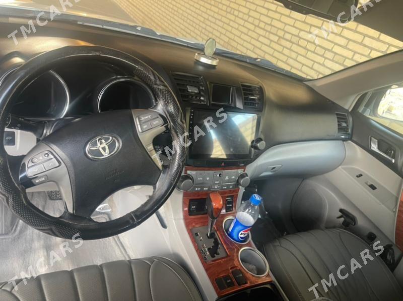 Toyota Highlander 2010 - 300 000 TMT - Halaç - img 4