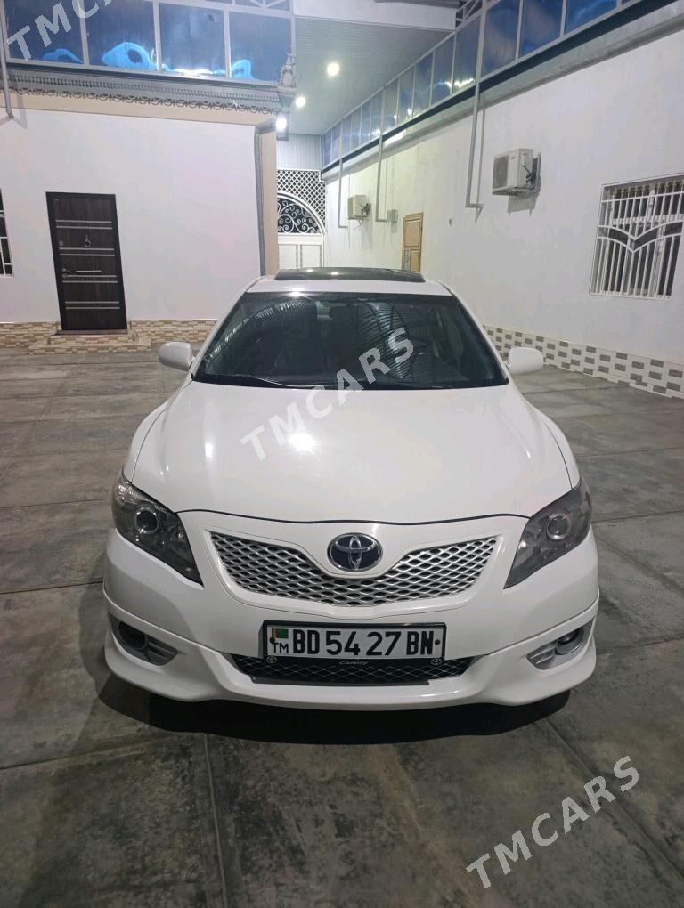 Toyota Camry 2011 - 220 000 TMT - Гызыларбат - img 3