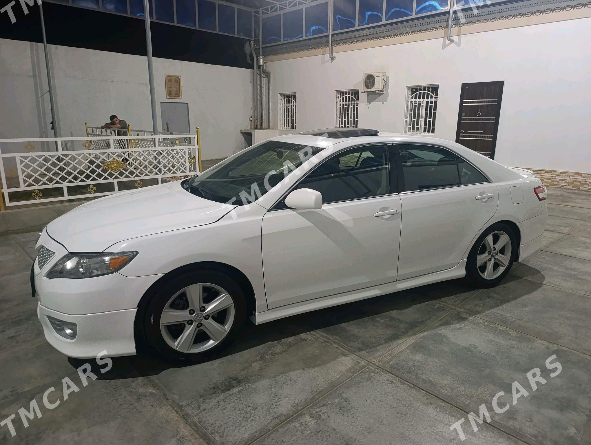 Toyota Camry 2011 - 220 000 TMT - Гызыларбат - img 2