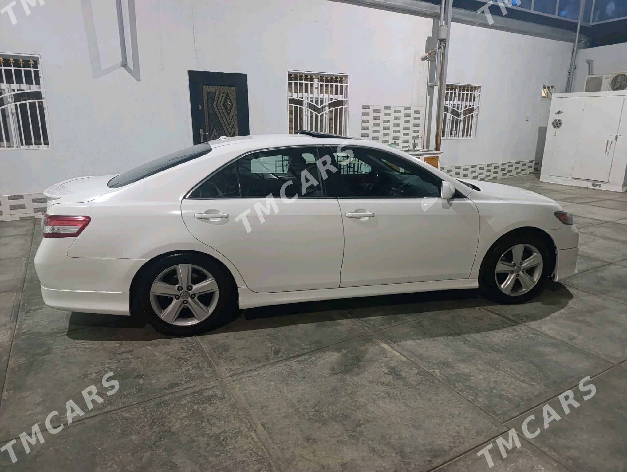 Toyota Camry 2011 - 220 000 TMT - Гызыларбат - img 6