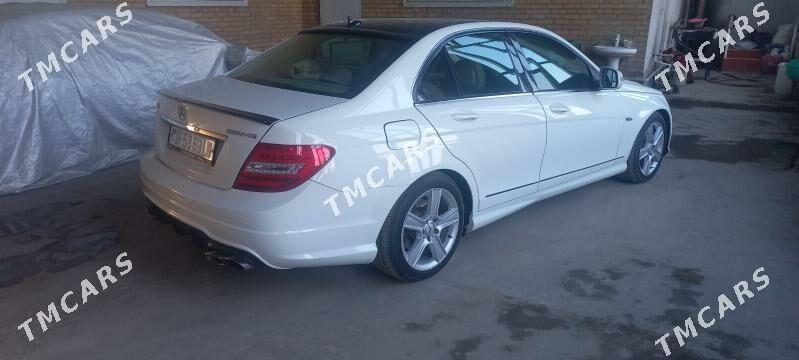 Mercedes-Benz C300 2010 - 185 000 TMT - Türkmenabat - img 3