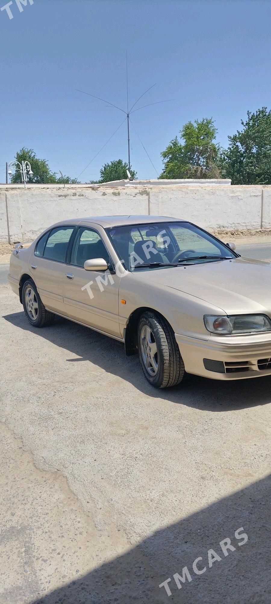 Nissan Maxima 1996 - 70 000 TMT - Мары - img 3