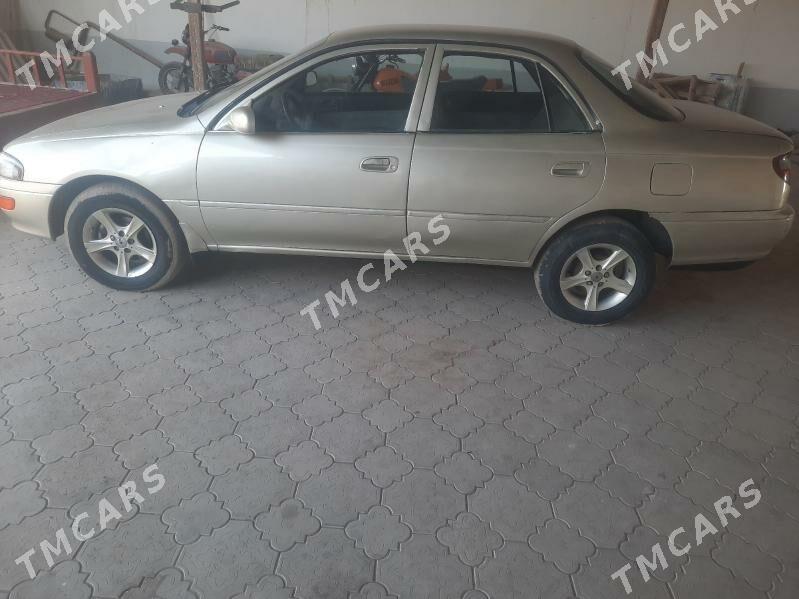 Toyota Carina 1993 - 40 000 TMT - Halaç - img 3