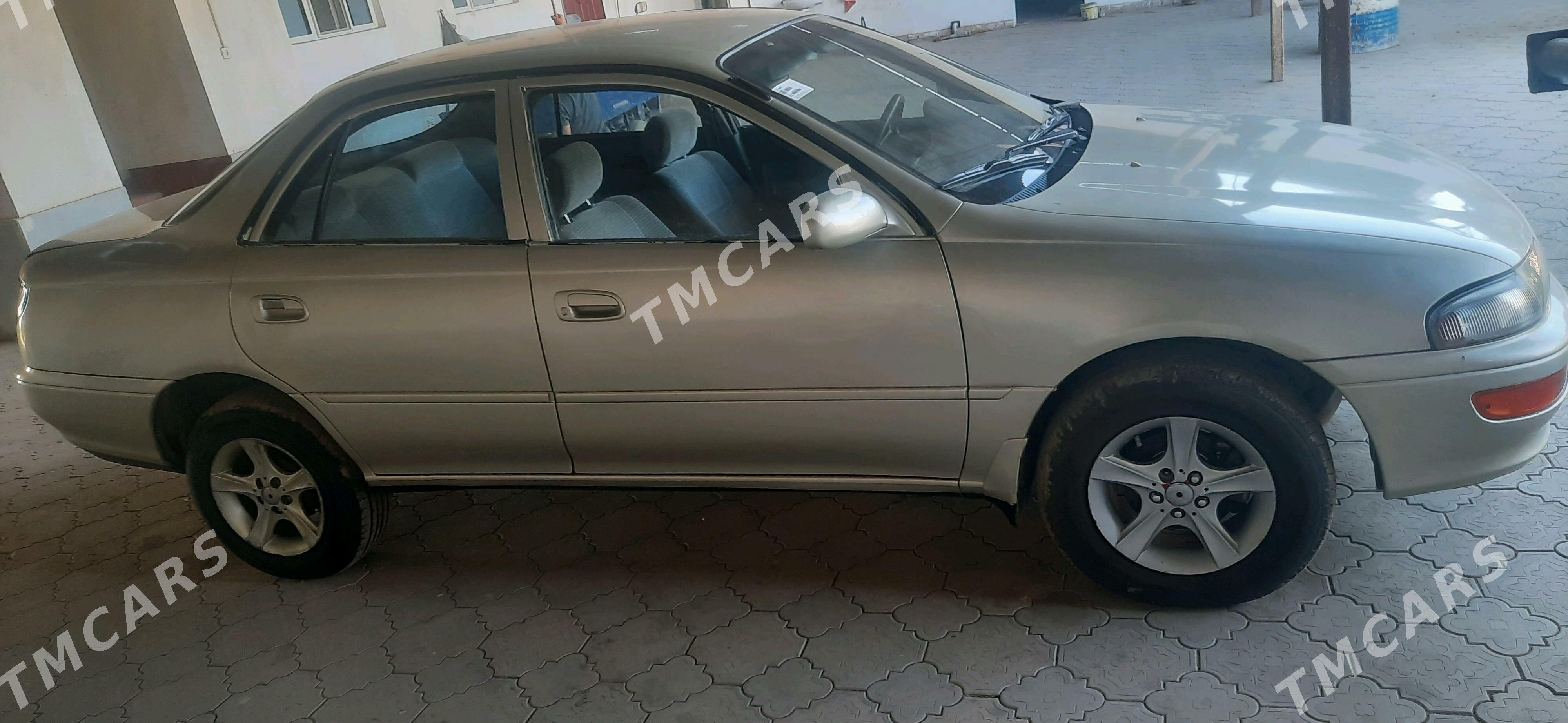Toyota Carina 1993 - 40 000 TMT - Halaç - img 6