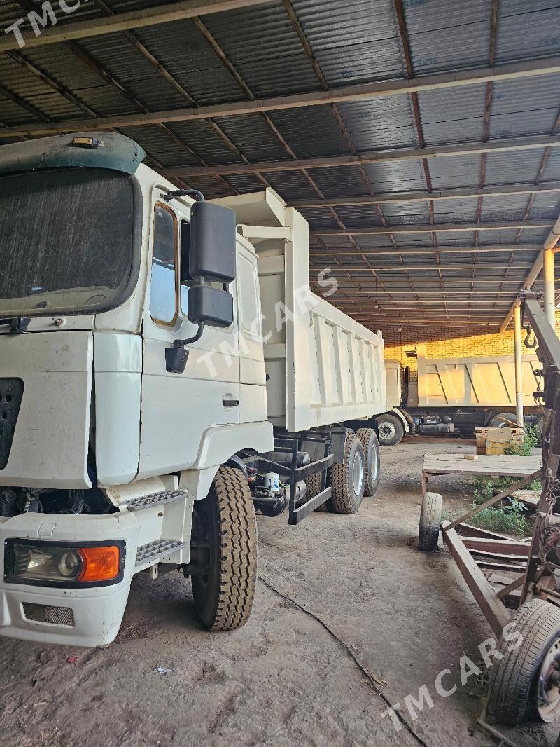 Howo Sinotruk 2014 - 480 000 TMT - Векильбазар - img 2