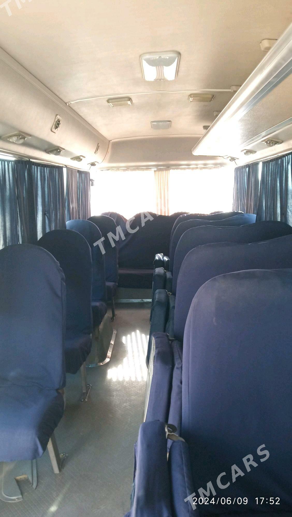 Toyota Coaster 2008 - 260 000 TMT - Balkanabat - img 5