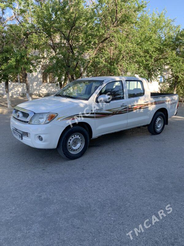 Toyota Hilux 2009 - 185 000 TMT - Balkanabat - img 4