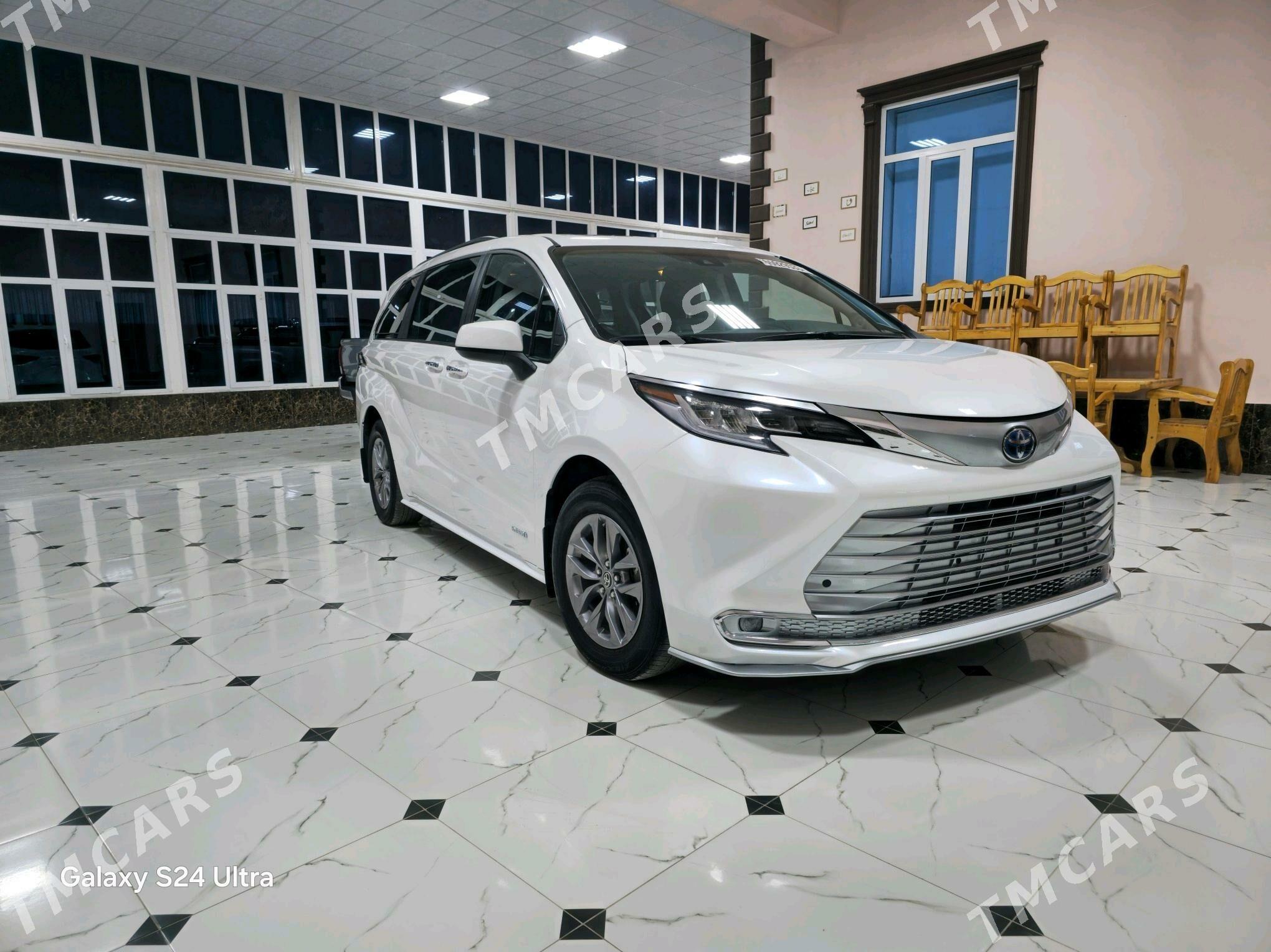Toyota Sienna 2022 - 520 000 TMT - Дянев - img 5