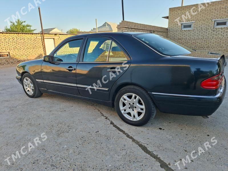 Mercedes-Benz E-Class 1998 - 29 000 TMT - Мары - img 2