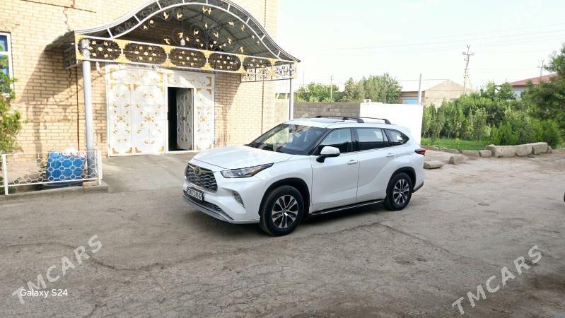 Toyota Highlander 2023 - 520 000 TMT - Daşoguz - img 3