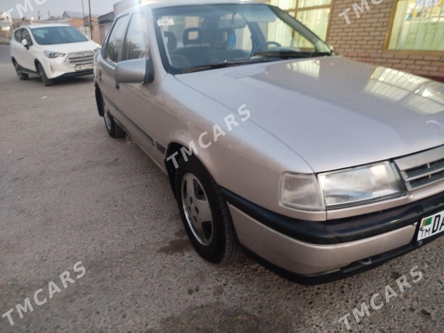 Opel Vectra 1990 - 42 000 TMT - Мары - img 3