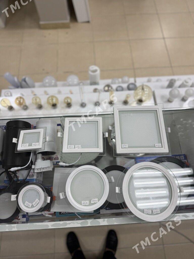 Led spotlar - Moskowskiý köç. (10 ýyl abadançylyk şaýoly) - img 2