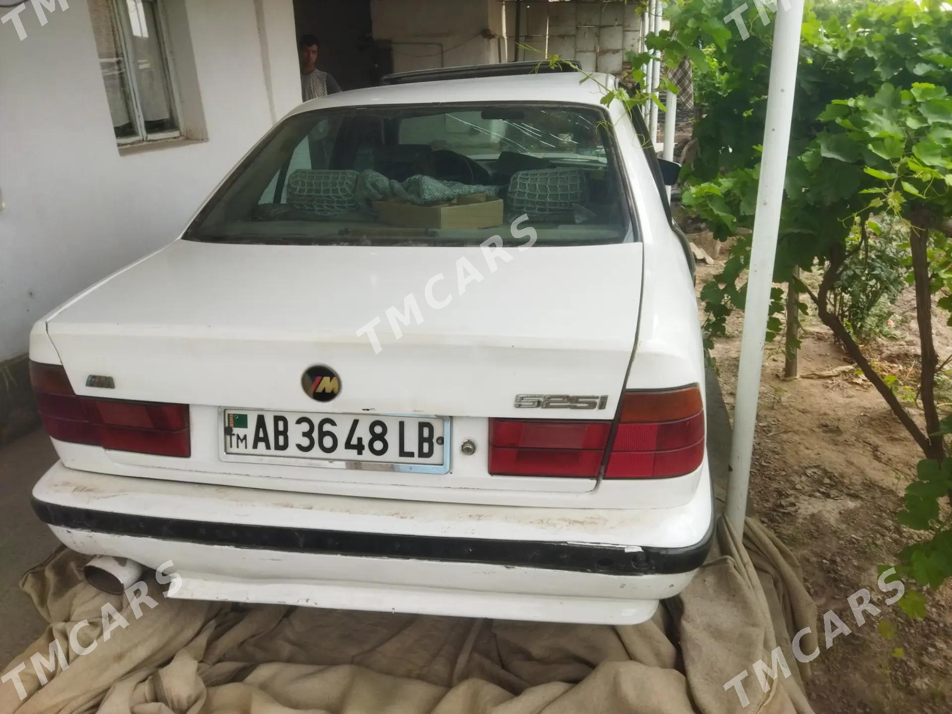 BMW E34 1988 - 15 000 TMT - Sakar - img 3