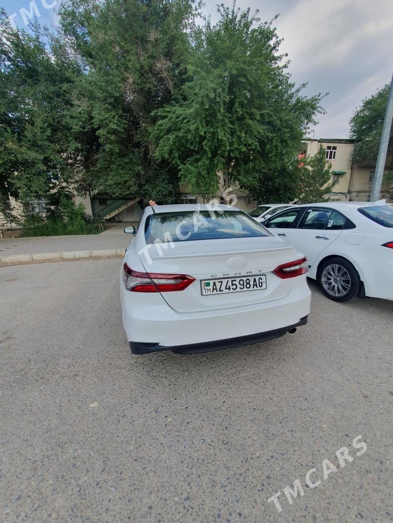Toyota Camry 2021 - 260 000 TMT - Aşgabat - img 3