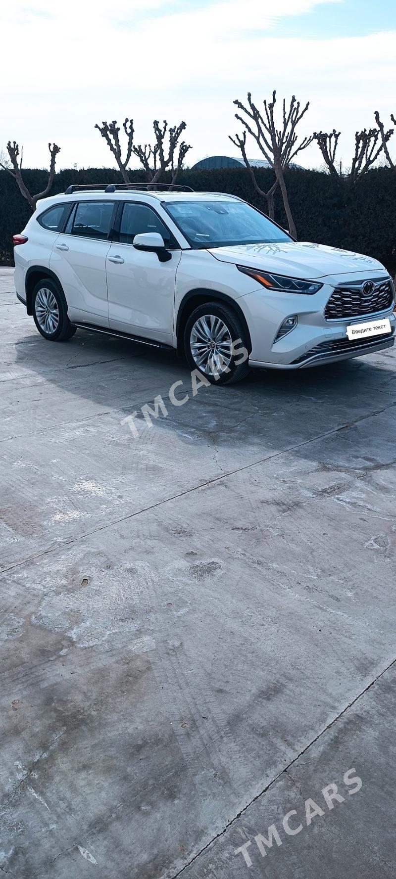 Toyota Highlander 2022 - 550 000 TMT - Мары - img 2