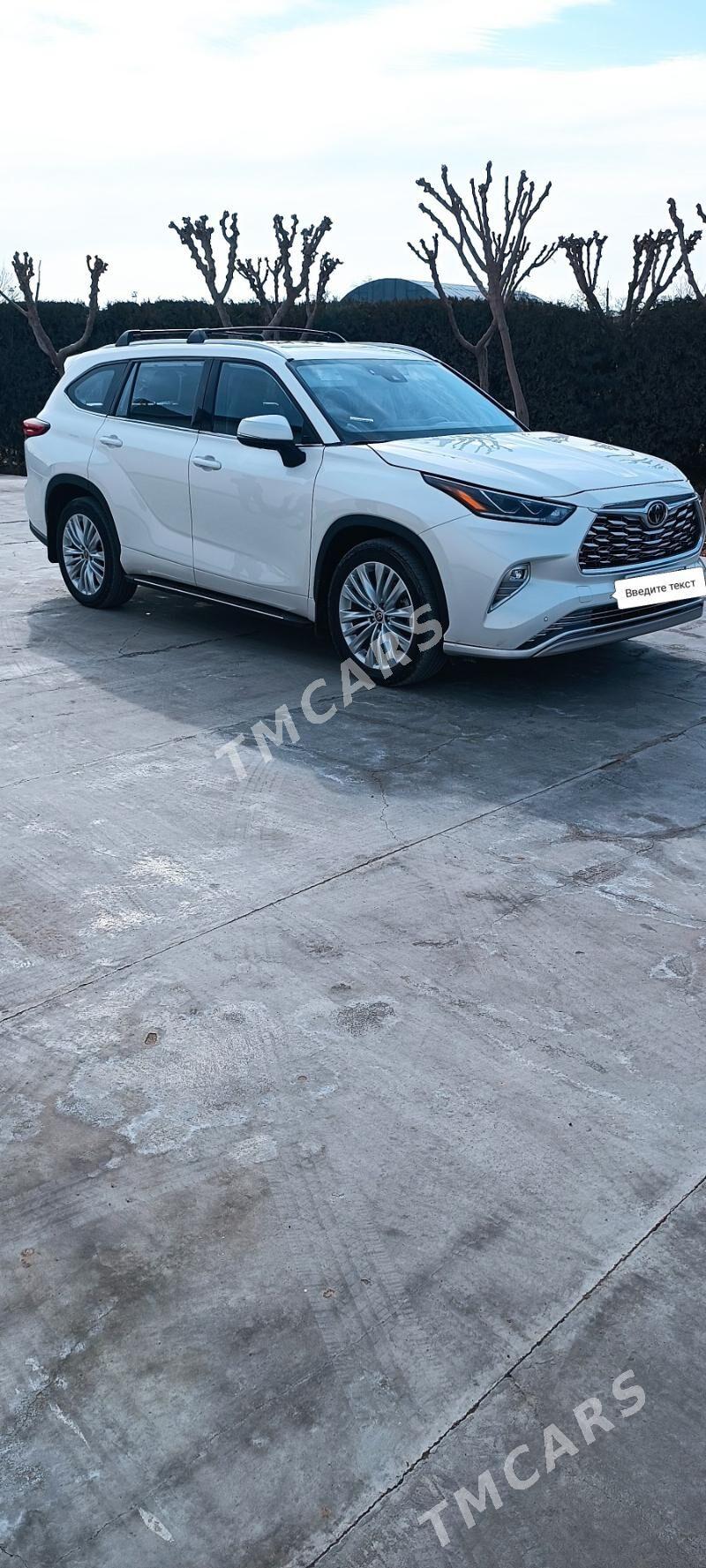 Toyota Highlander 2022 - 550 000 TMT - Мары - img 5