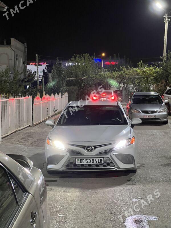 Toyota Camry 2018 - 340 000 TMT - Туркменабат - img 4