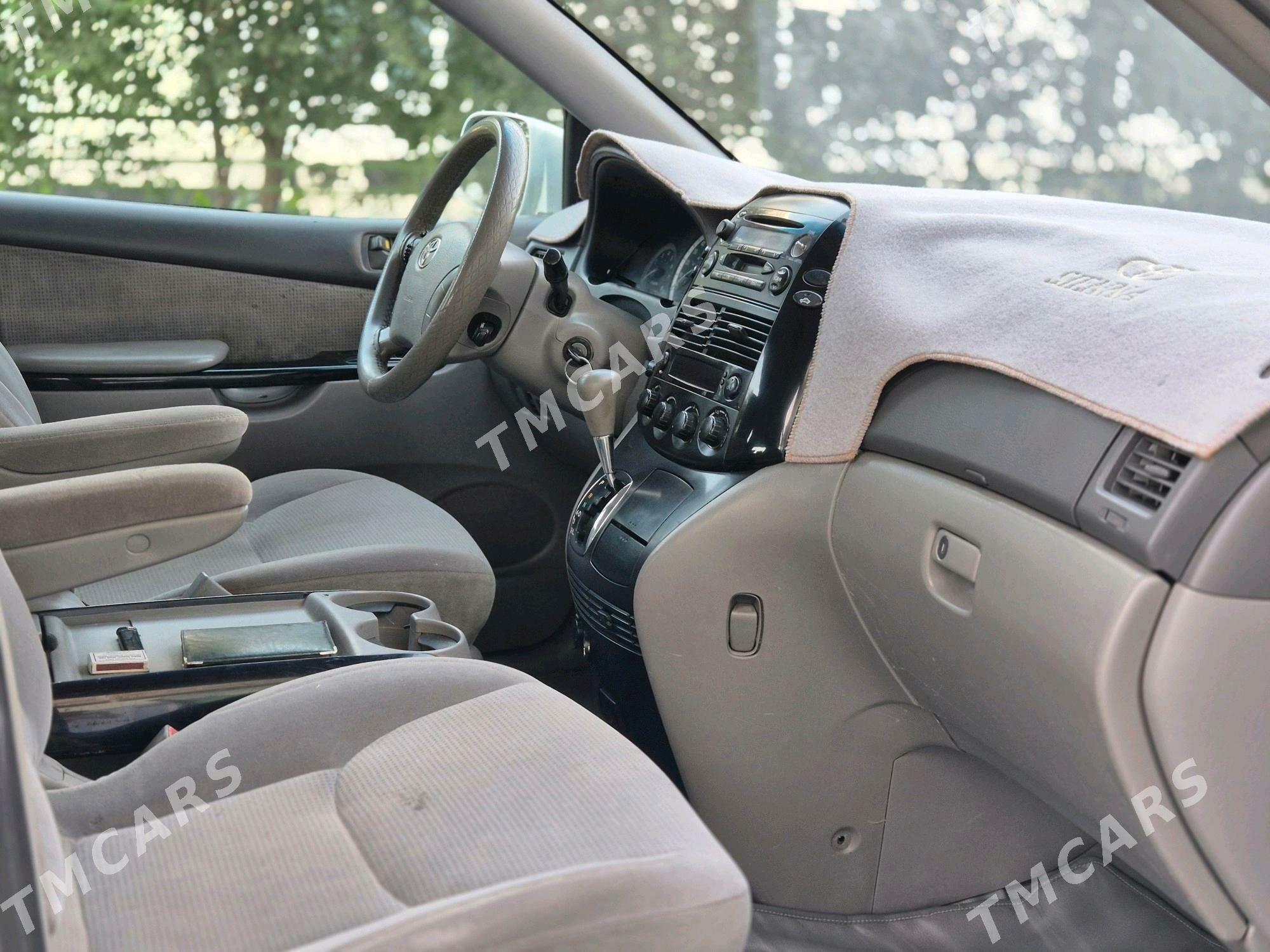 Toyota Sienna 2004 - 200 000 TMT - Мары - img 6