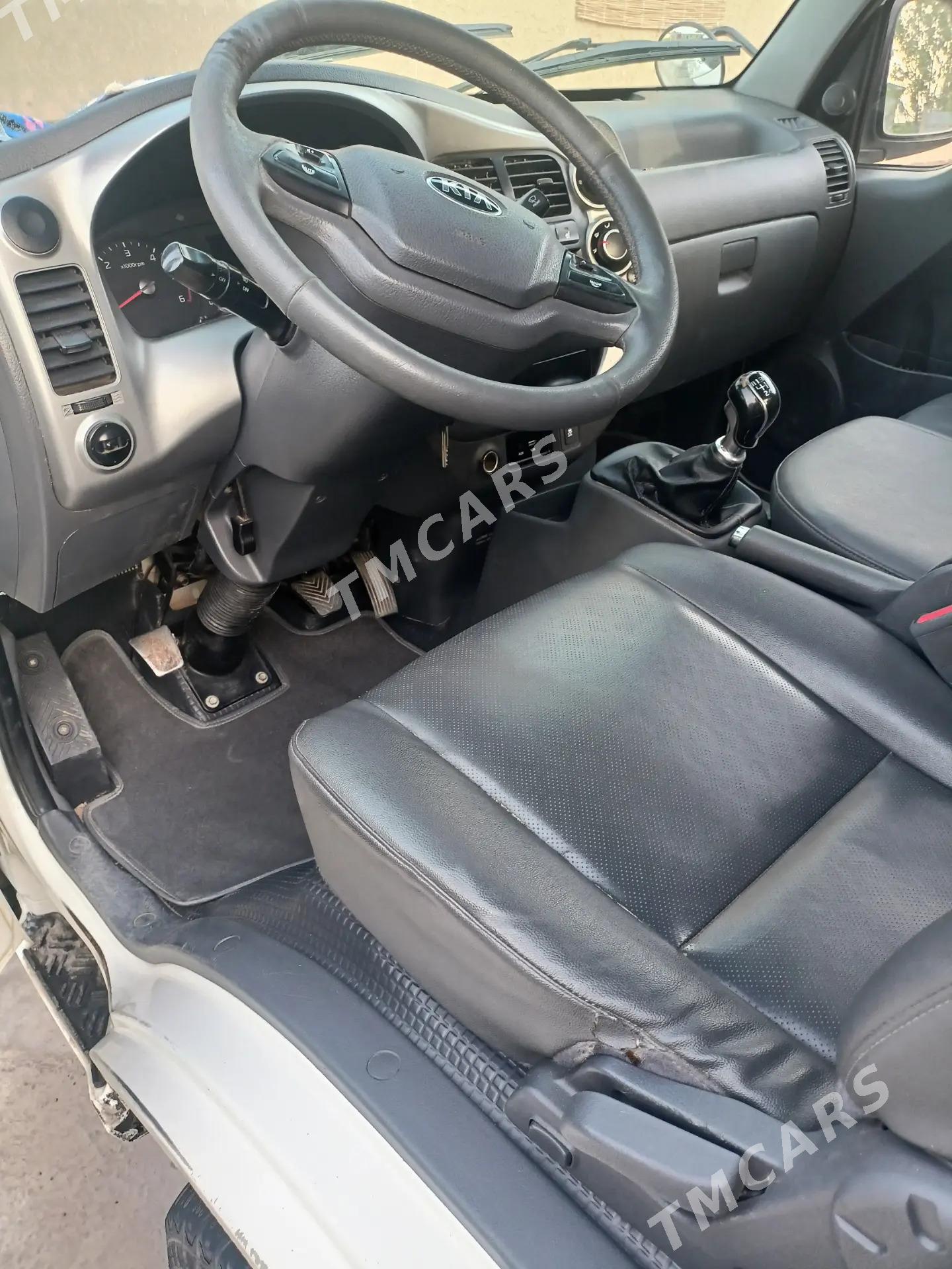 Kia Bongo 2018 - 260 000 TMT - Köneürgenç - img 8