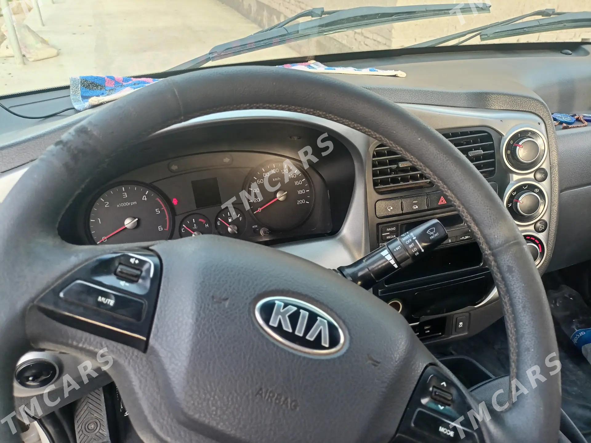 Kia Bongo 2018 - 260 000 TMT - Köneürgenç - img 4