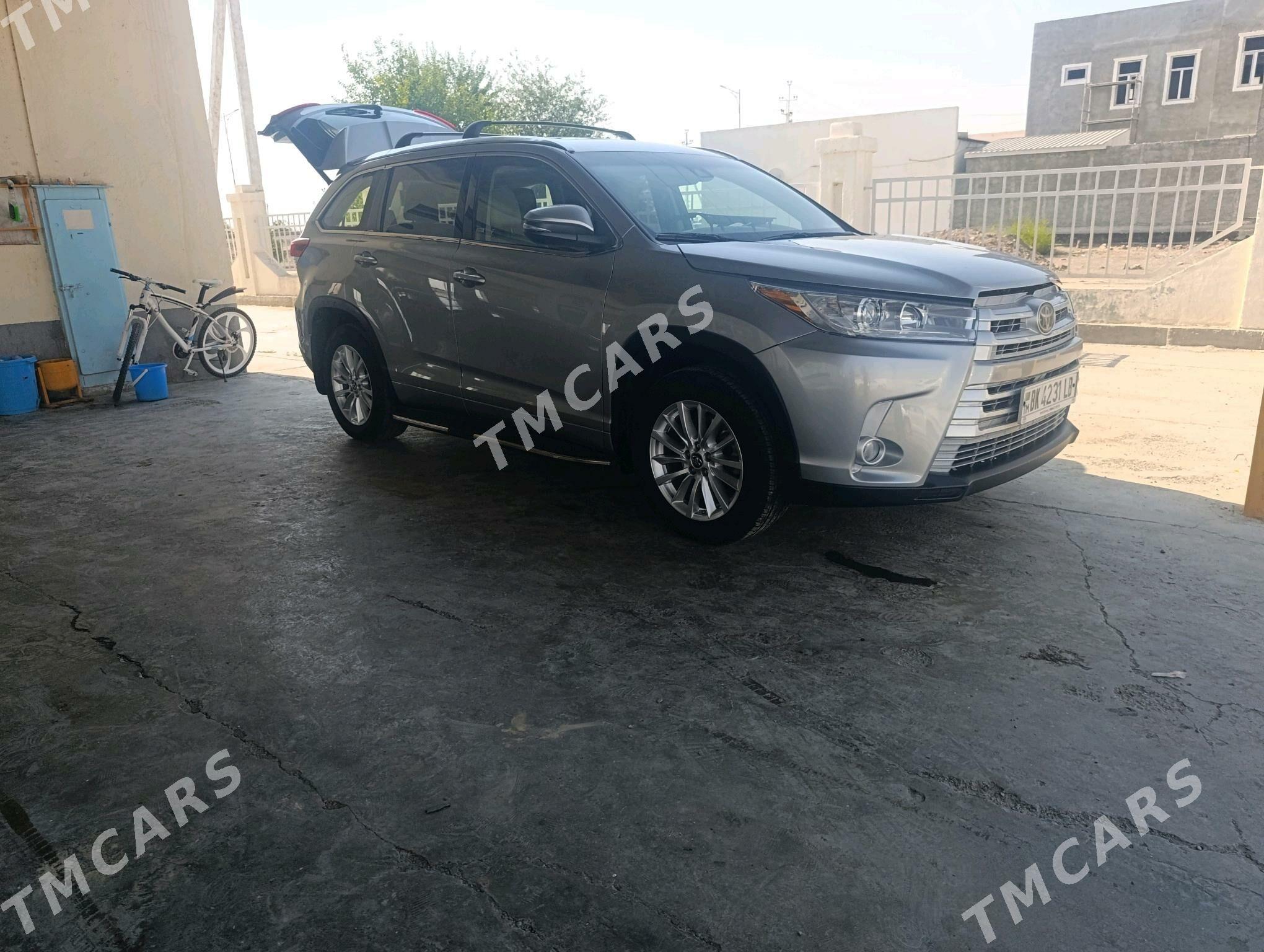 Toyota Highlander 2018 - 418 000 TMT - Türkmenabat - img 2