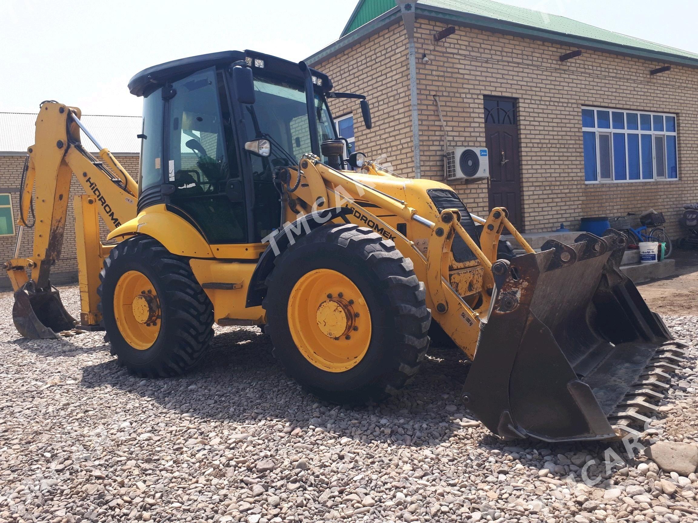 JCB 4CX ECO 2009 - 640 000 TMT - Мары - img 4
