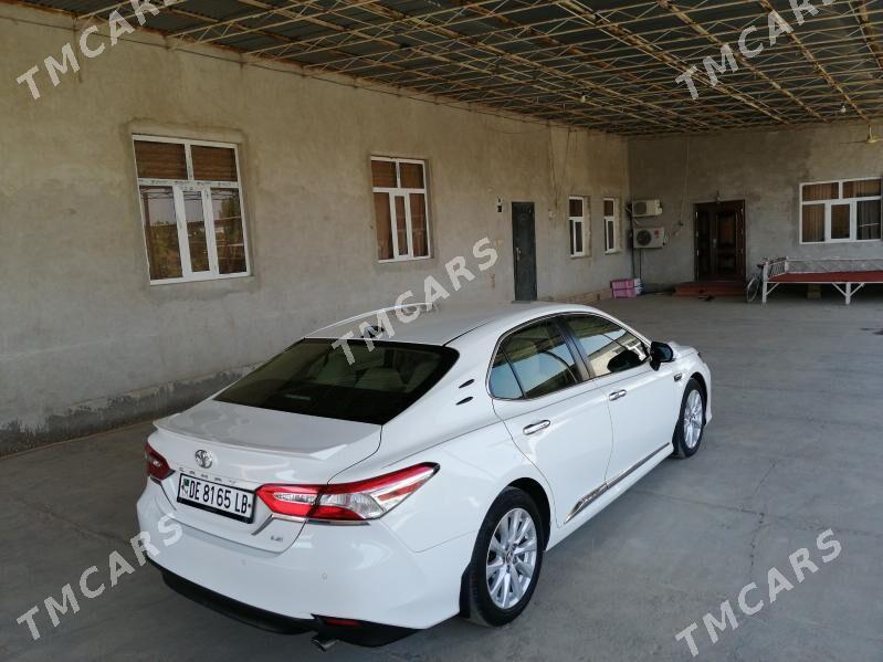 Toyota Camry 2018 - 320 000 TMT - Саят - img 2