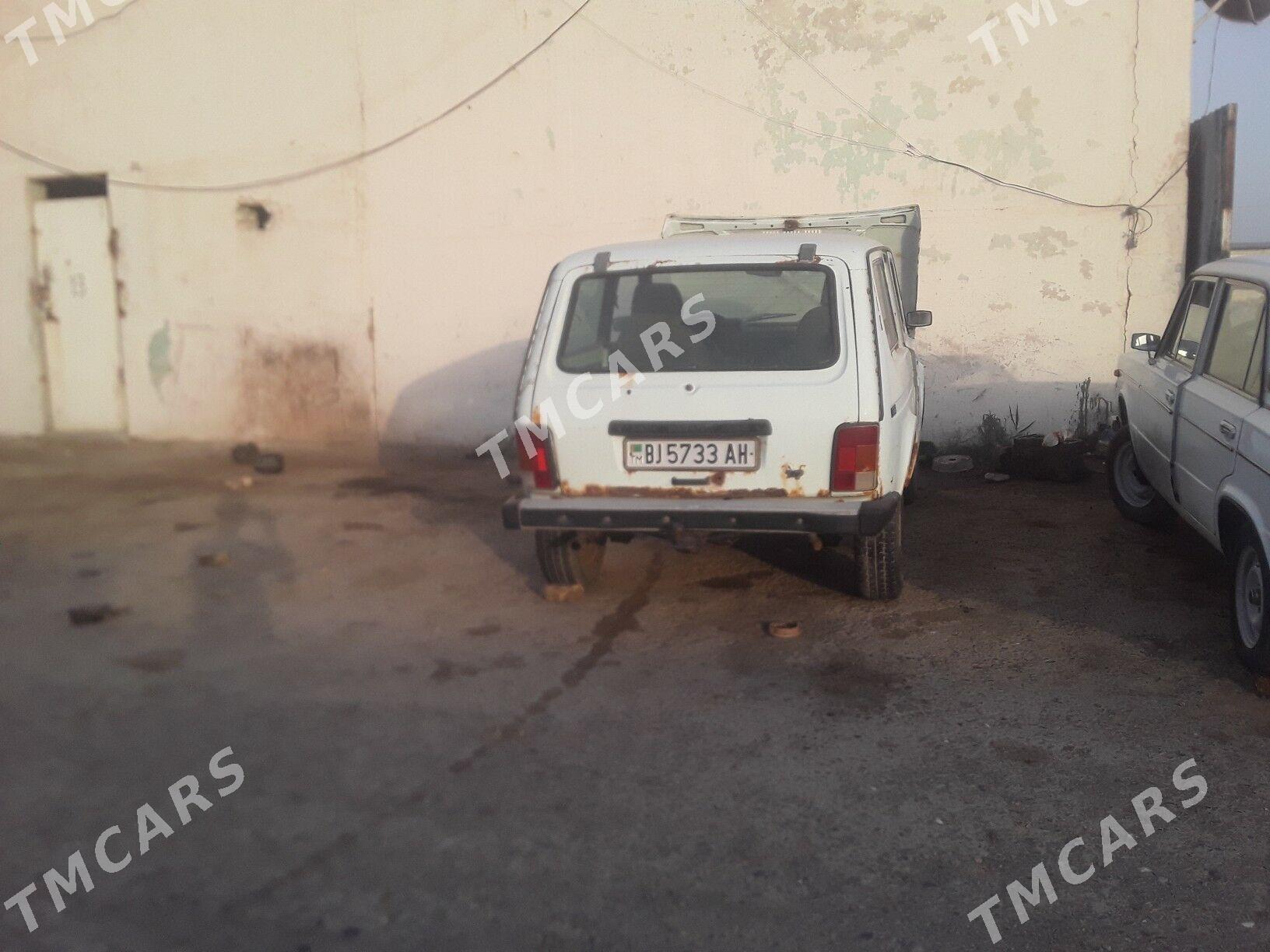 Lada Niva 2002 - 20 000 TMT - Теджен - img 5