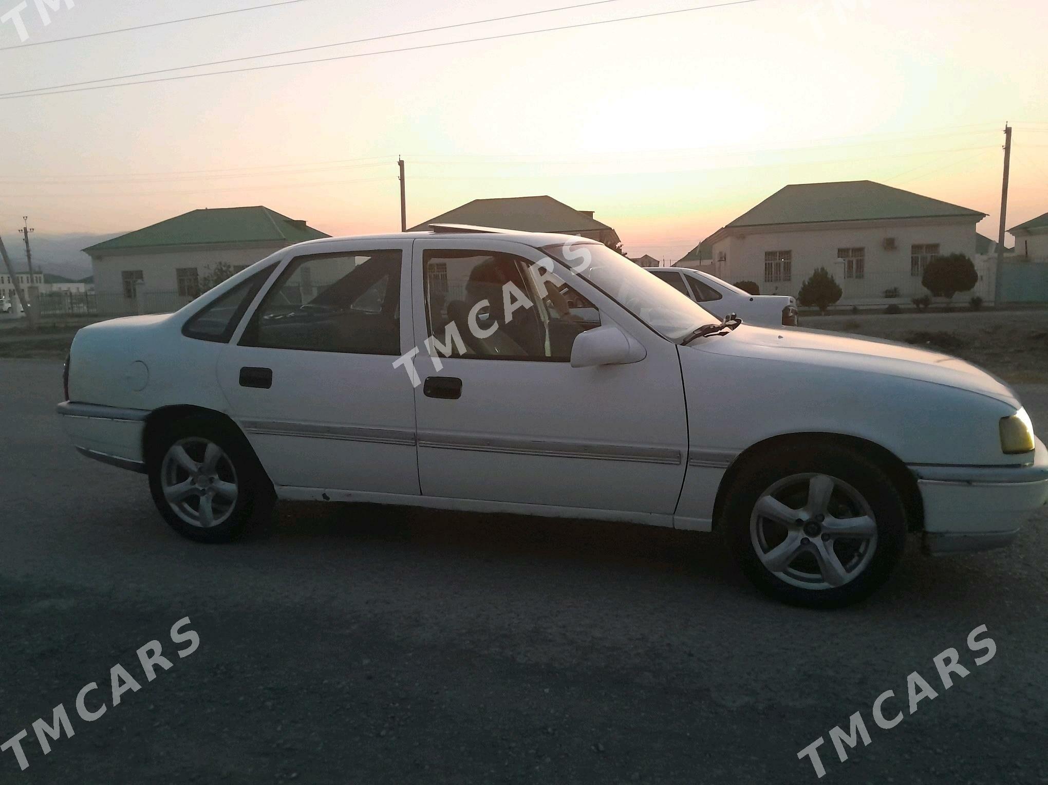 Opel Vectra 1993 - 30 000 TMT - Bäherden - img 3