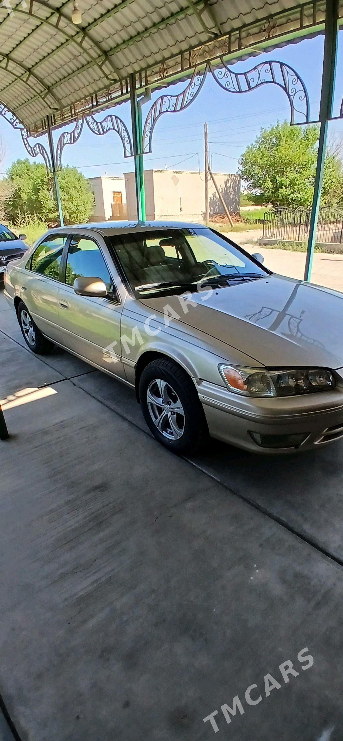 Toyota Camry 2001 - 130 000 TMT - Daşoguz - img 3