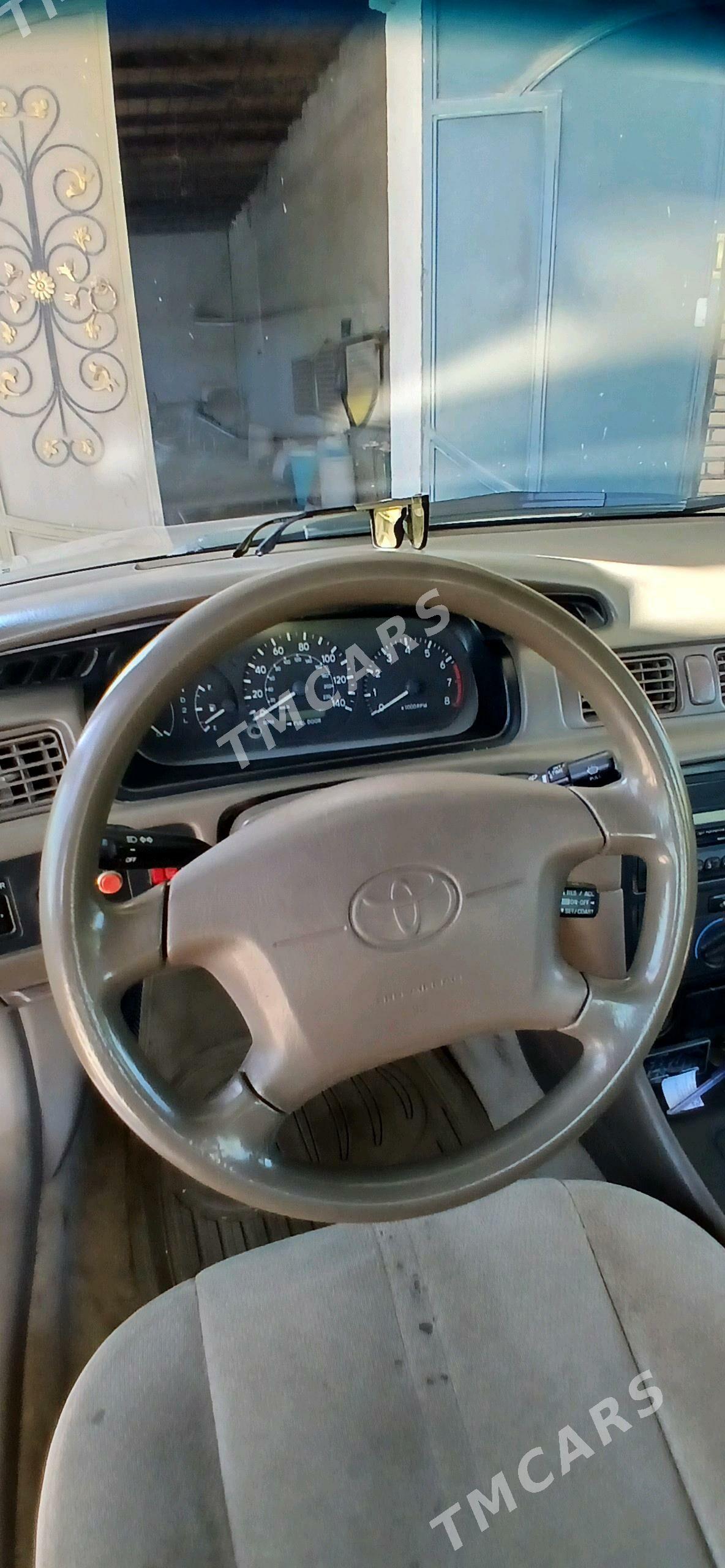 Toyota Camry 2001 - 130 000 TMT - Daşoguz - img 5