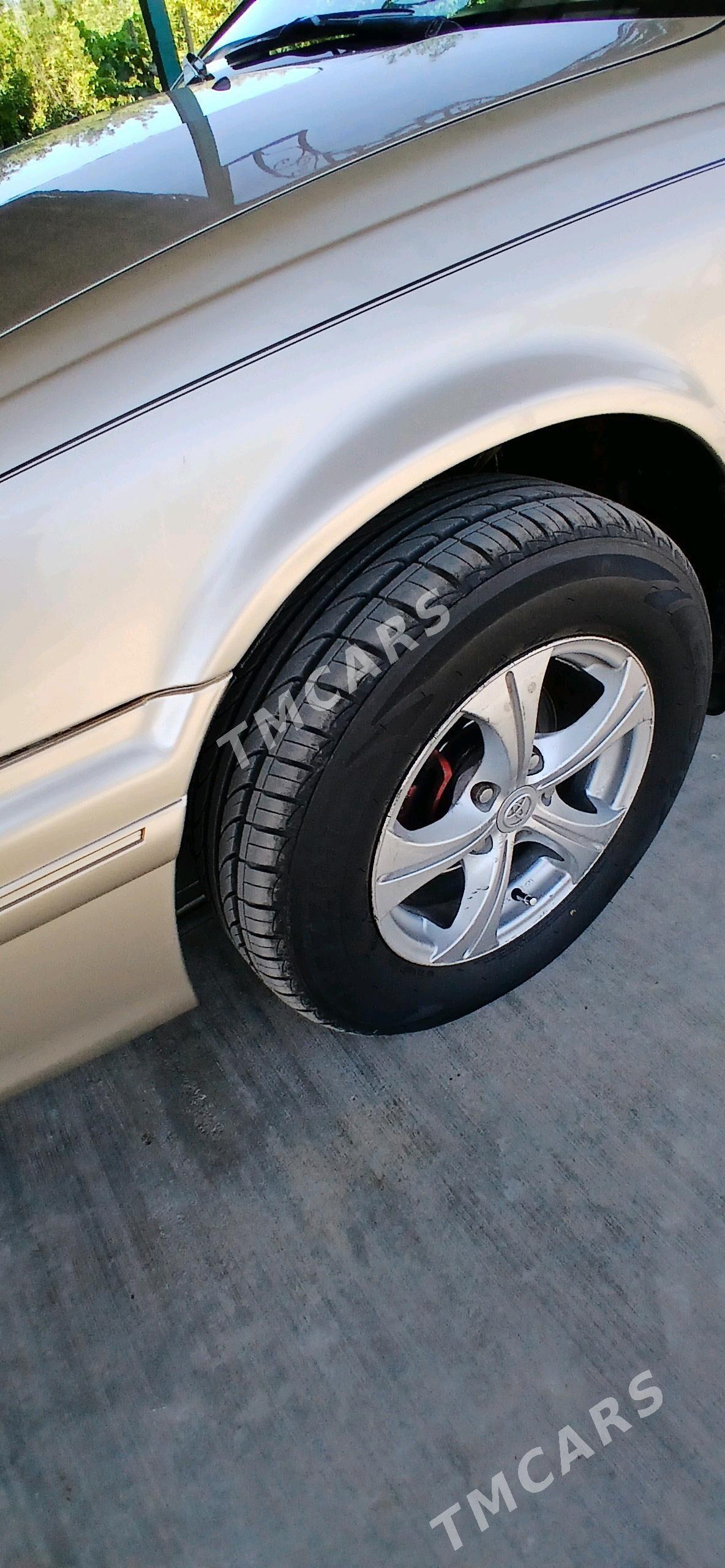 Toyota Camry 2001 - 130 000 TMT - Daşoguz - img 2