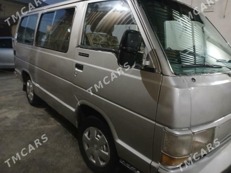 Toyota Hiace 1998 - 39 000 TMT - Мары - img 2